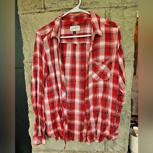 Universal Thread Red and White Checkered Women's Button Down Shirt